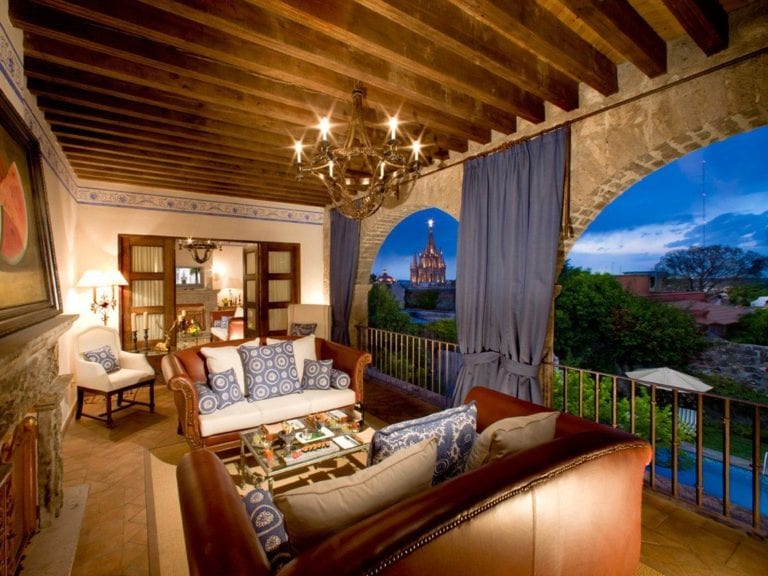 Hospédate en una de las casas más impresionantes y cómodas de México