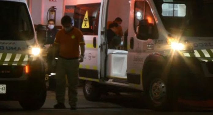 Foto: (noticieros.televisa). Atacan con machetes a cuatro personas, las edades de las víctimas oscila entre los 25 a 35 años.