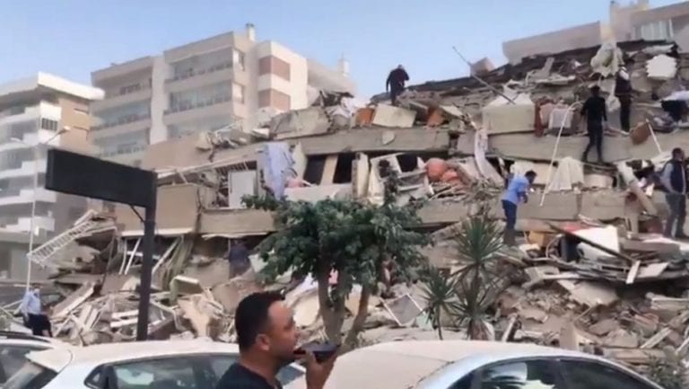 Videos: Fuerte sismo de 7.0 sacude a Turquía y a Grecia; activan alerta de tsunami