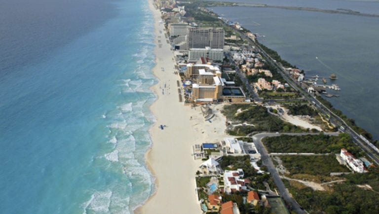 ¿Tendremos por fin una herramienta para la ciudadanía, o descubrió la 4T un nuevo ‘filón de oro’, la manera para que funcionarios negocien con los poderosos intereses hoteleros? El tiempo lo dirá.