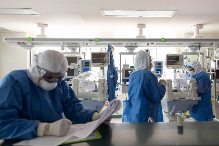 Saturados hospitales de Chihuahua por Covid-19; 2 mueren en la calle