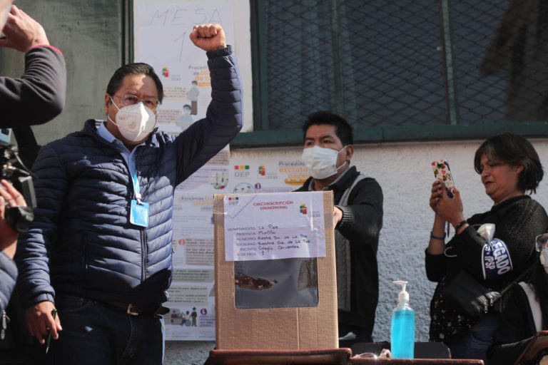 AMLO felicita a Luis Arce y celebra que crisis boliviana se resolviera por vía pacífica