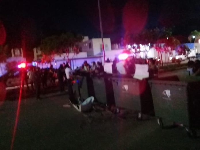 Bloqueo Villas del Sol