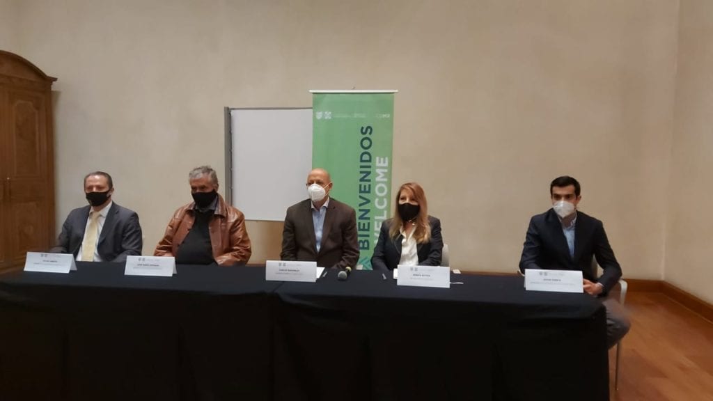 De acuerdo con los firmantes, encabezados por el Secretario de Turismo, Carlos Mackinlay y Mónica Duyich representante del Programa Destinos México, este esfuerzo se hace "con la finalidad de incrementar la afluencia de visitantes a la Ciudad de México y aumentar su estadía en beneficio de la capital del país"