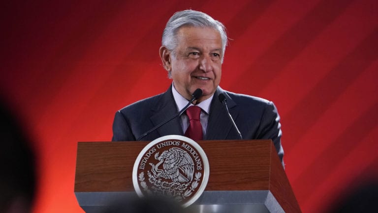 Envió Gobierno Federal 10 mil elementos por huracán “Delta”: AMLO