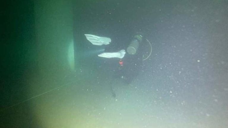 Acceden buzos a centros comerciales de Mérida tras inundaciones causadas por “Delta”