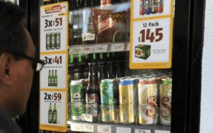 Esta tarde el Gobernador, Carlos Joaquín González, ha informado que ante el evidente alejamiento del huracán 