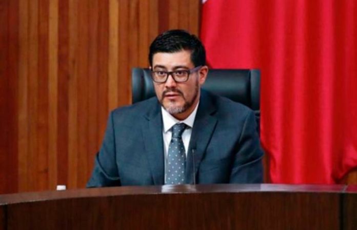 El magistrado Reyes Rodríguez le deseó la muerte a AMLO; en redes sociales piden incluso su renuncia