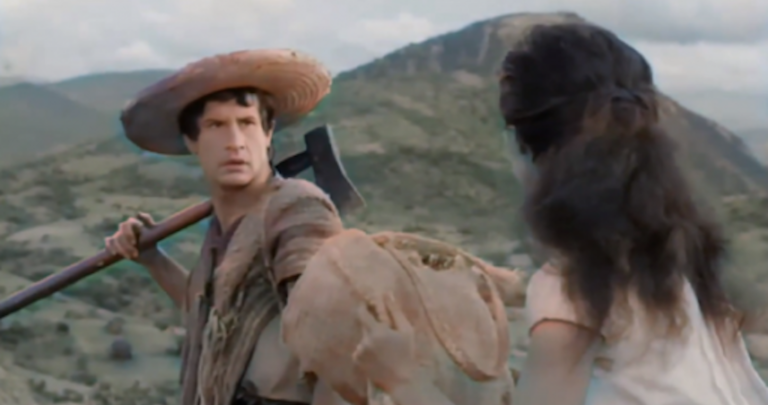 Estudiante de la Estudiante de la UNACH  le da color a Macario, cinta de 1960