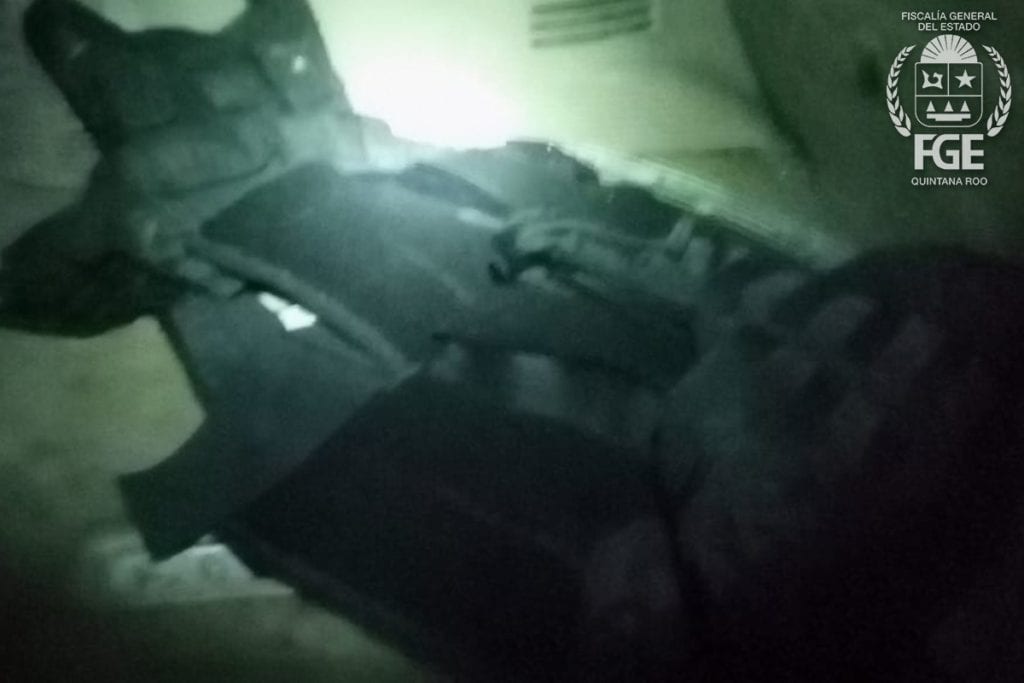 El ataque a balazos contra dos ciudadanos, por estas “autodefensas” debiera servir como muestra del peligro de darles credibilidad y fuerza a estos grupos armados falsamente “ciudadanos”.