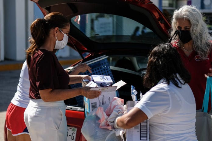 De forma exitosa se llevó a cabo la penúltima  jornada de Reciclatón 2020, en la que de la mano con la ciudadanía, voluntarios, personal de la Dirección General de Ecología del Ayuntamiento de Benito Juárez y empresas recicladoras, se lograron acopiar 900 kilogramos de plástico Pet, que fueron donados a Fundación Teletón como parte de la campaña #ChallengeTercosXElPlaneta.