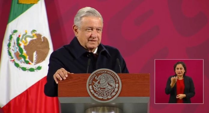 AMLO y su gabinente anunciaron que si todo sale como se planea, el país tendrá las primeras vacunas en diciembre