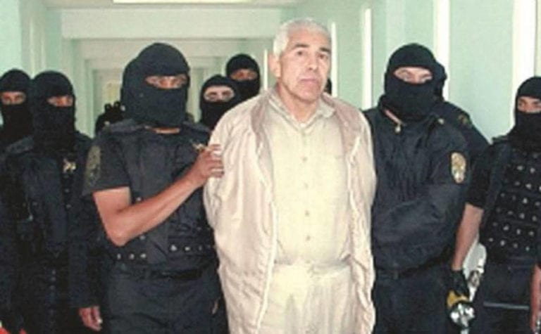 Ha sido puesto en la lista de los más buscados de la Administración para el Control de Drogas (DEA, por sus siglas en inglés), el capo mexicano Rafael Caro Quintero, con una fuerte recompensa por brindar información para dar con su paradero.