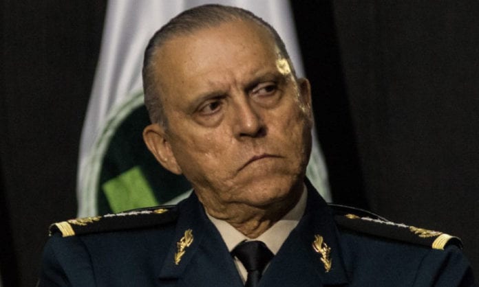 De acuerdo con una investigación de la agencia Reuters, México se habría comprometido a arrestar a un capo a cambio de liberar a Salvador Cienfuegos, exsecretario de Defensa Nacional.