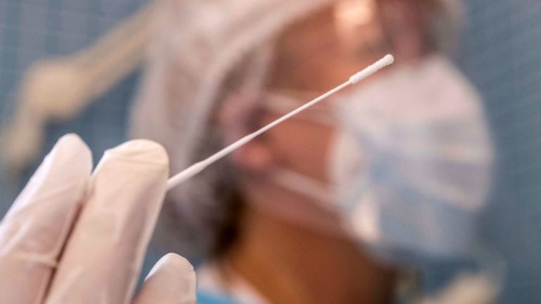 En 24 horas se suma un deceso y 25 positivos a COVID-19 en Quintana Roo