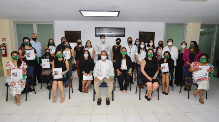 Organizaciones de la Sociedad Civil y Colectivas integrantes de la Red Feminista de Quintana Roo, retomaron la Mesa de Diálogo con el gobernador Carlos Joaquín.