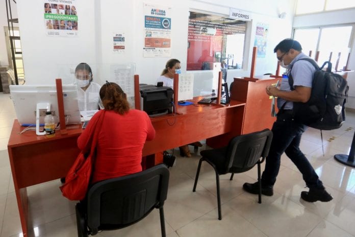 Para quienes no tuvieron la oportunidad de poner al día sus documentos y permisos oficiales, el gobierno municipal de Benito Juárez facilitará nuevamente incentivos que van desde el 25 al 100 por ciento de descuento en gestiones de siete dependencias municipales, del 17 de noviembre al 31 de enero del 2021, como continuidad a la “Jornada de Incentivos Fiscales 2020 y Regularización de Trámites”.