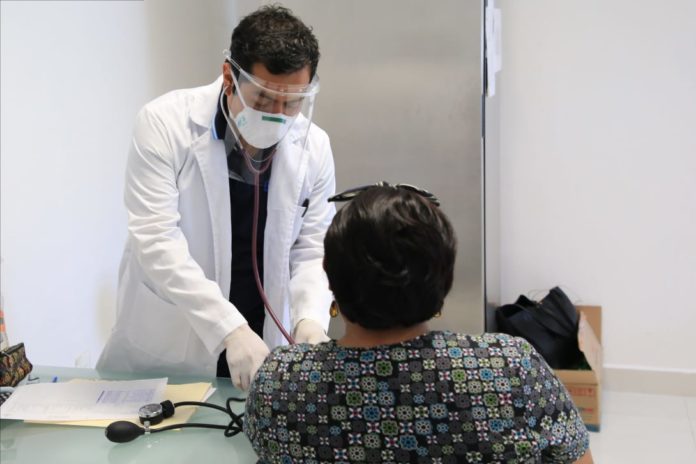 Se refuerzan las estrategias del sector salud en Playa del Carmen para el combate del Covid-19