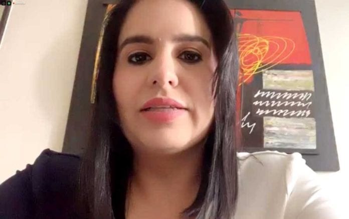 La Senadora por Quintana Roo, Mayuli Martínez Simón, informó que la decisión de desaparecer los fideicomisos por parte de la Federación y específicamente de Morena, afecta también a la priorización del tema del sargazo, su estudio y tratamiento ante el arribo masivo que por suerte este año no fue tan extremo como en otros periodos.