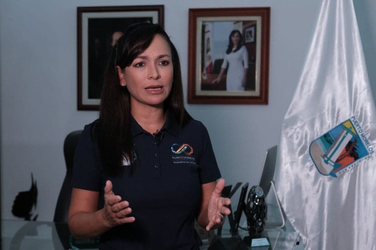 La presidenta municipal Laura Fernández Piña hizo suyo el llamado del gobernador Carlos Joaquín González, para establecer acciones urgentes encaminadas a proteger a las mujeres portomorelenses contra cualquier tipo de violencia.