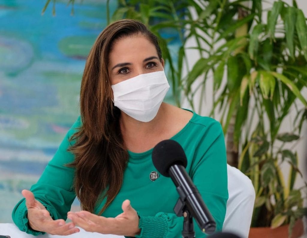 En entrevista, la Presidente Municipal, Mara Lezama, afirmó que si bien el motor principal de la economía de Cancún es el turismo, existen otros generadores de ingresos en la población, por eso deben ayudar a las micro, pequeñas y medianas empresas para que inicien sus negocios, evitando pérdidas de tiempo, largas filas e inclusive exponerse al contagio de COVID-19.