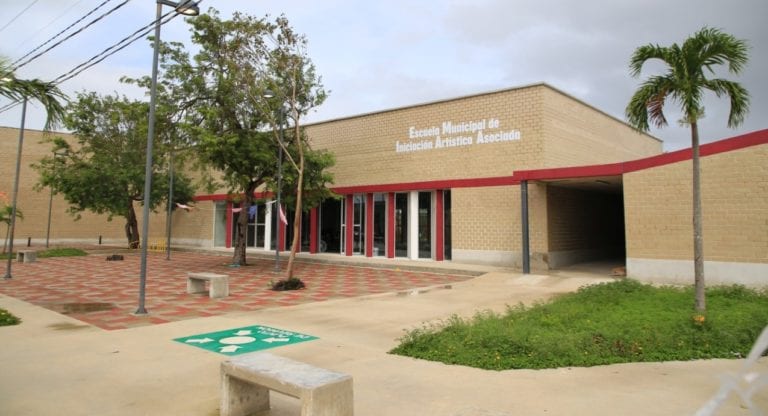 Para atender a la comunidad solidarense e impulsar su desarrollo integral en el campo de la cultura y las artes, se desarrollan en en el municipio obras importantes para esta comunidad, que hoy más que nunca requiere un acercamiento a disciplinas que construyan mejores hombres y mujeres.