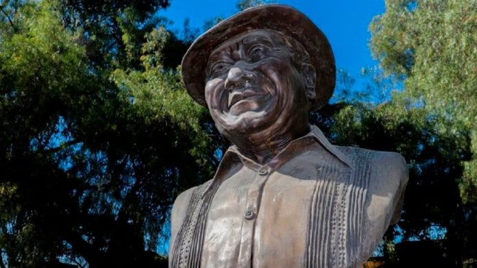-En honor al maestro compositor y cantante fallecido ayer 28 de diciembre, Mérida, su tierra natal, tendrá una calle llamada 