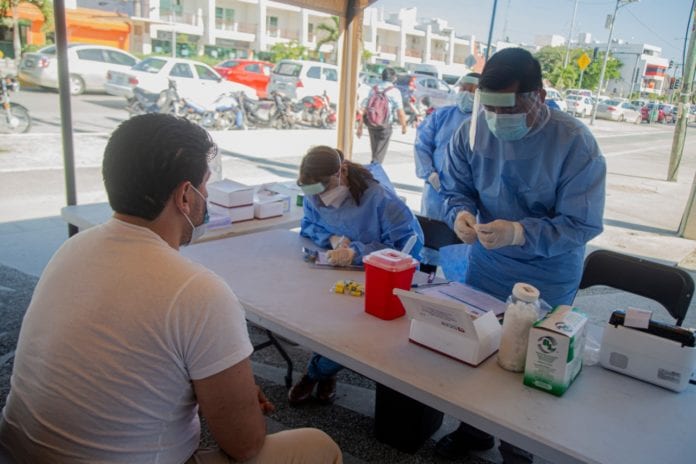 En coordinación con la Secretaría de Salud del gobierno del estado, la dirección de Salud del municipio dispuso un módulo en la planta baja del palacio municipal, que a partir de este sábado dio inicio con un grupo de cuatro personas debidamente autorizadas por la dirección de Salud, para realizar esta prueba en un horario de 8:00 a 12:00 del día.