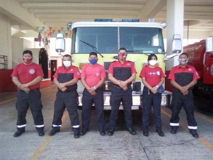 Con el fin de año, el Cuerpo de Bomberos ha visto un aumento en el número de servicios que atiende en la ciudad, principalmente por incendios en casas, de vehículos y accidentes de tránsito.