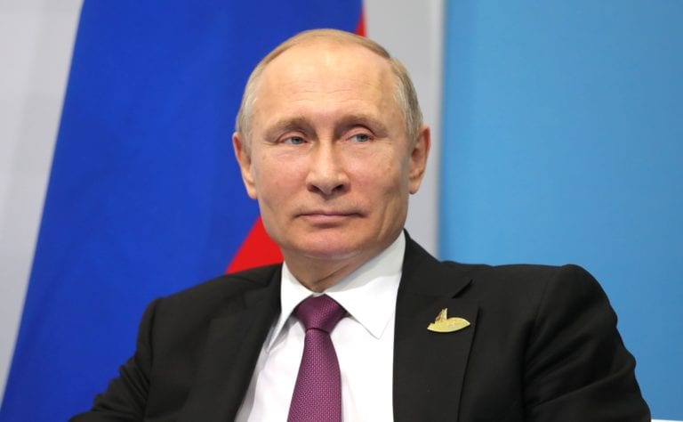 Putin promulga ley que le garantiza inmunidad vitalicia si deja la presidencia