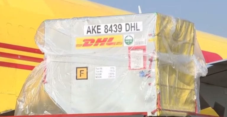 Video: Llega a México avión con primer lote de vacunas para el Covid-19 de Pfizer