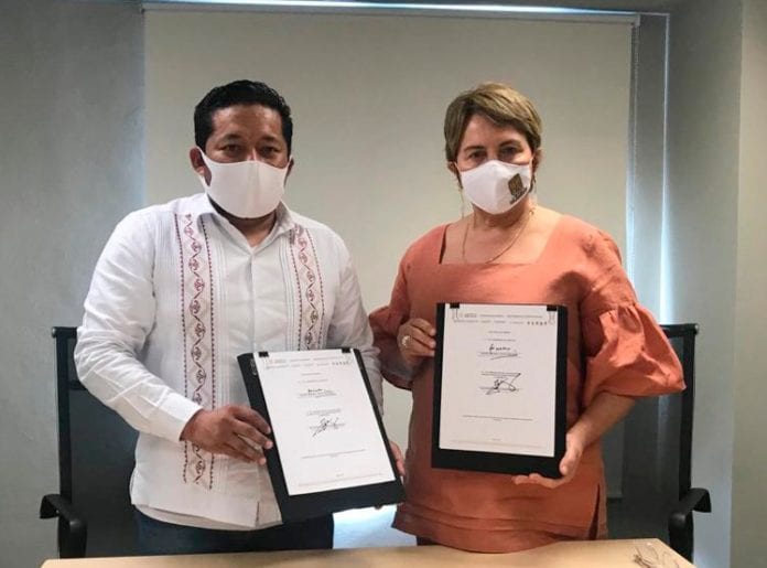 Laura Beristain Navarrete signó el convenio para el Programa de Ordenamiento Territorial del Sureste, que fijará las reglas en el uso de suelo en donde se desarrollará el Tren Maya, documento que está firmado por el presidente de la República, Andrés Manuel López Obrador.