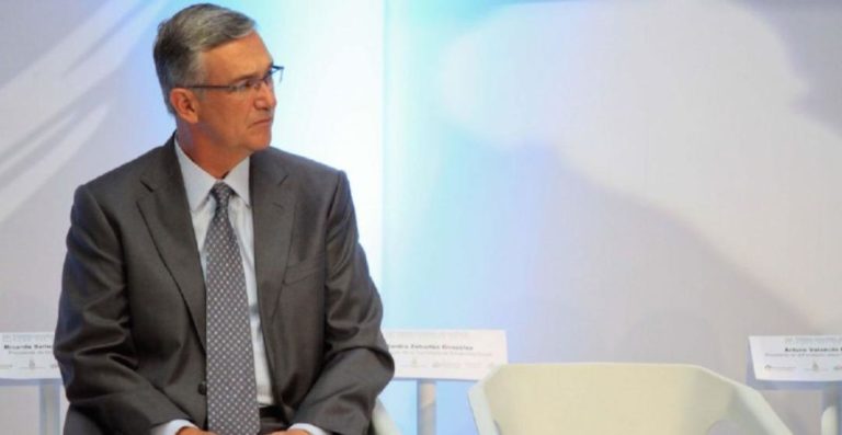 Según una investigación, un banco norteamericano cancleó cuentas de Ricardo Salinas por sospechas de lavado de dinero