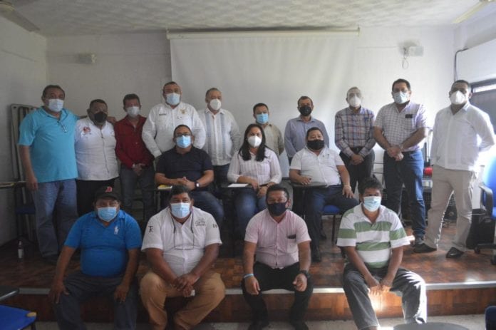 El dirigente del Movimiento Nacional Taxista (MN), Bersaín Miranda Borraz, se deslindó de los candidatos a elecciones de sindicatos en el estado, que quieran utilizar su imagen o afirmar que tienen el respaldo de esta asociación.