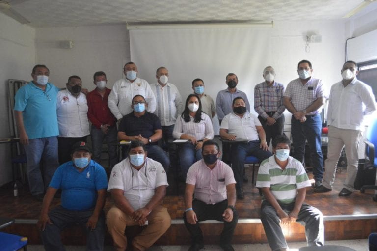 El dirigente del Movimiento Nacional Taxista (MN), Bersaín Miranda Borraz, se deslindó de los candidatos a elecciones de sindicatos en el estado, que quieran utilizar su imagen o afirmar que tienen el respaldo de esta asociación.