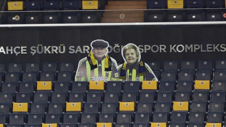 Ancianitos mueren y su equipo favorito les rinde homenaje; eran sus más fieles aficionados