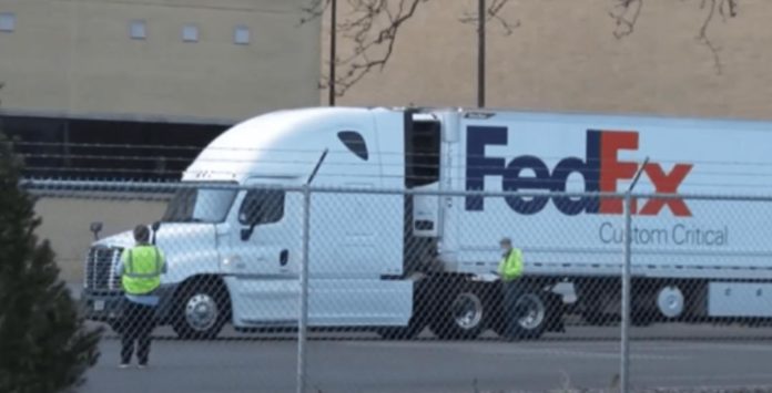 Ha comenzado la distribución de las primeras dosis contra el Covid-19 en la Unión Americana, lo que emocionado mucho a los norteamericanos