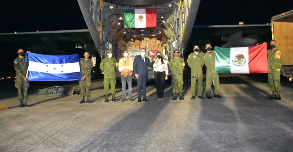 México envía ayuda humanitaria a Honduras mientras siguen inundaciones en Tabasco