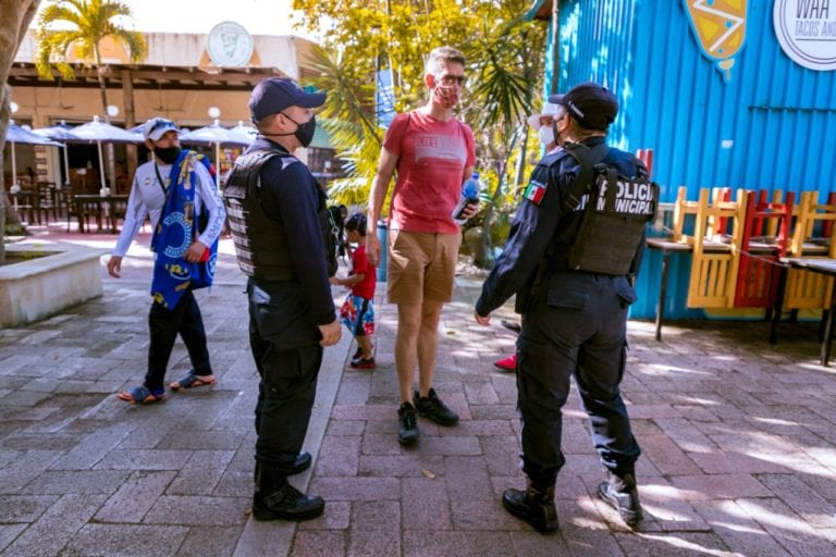 Para garantizar seguridad de turistas y habitantes, refuerzan operativos en Tulum