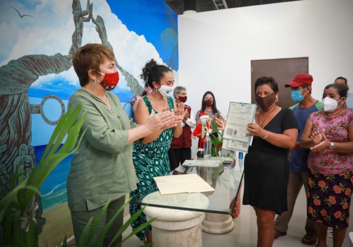 Se benefician los ciudadanos playenses con los servicios del programa 