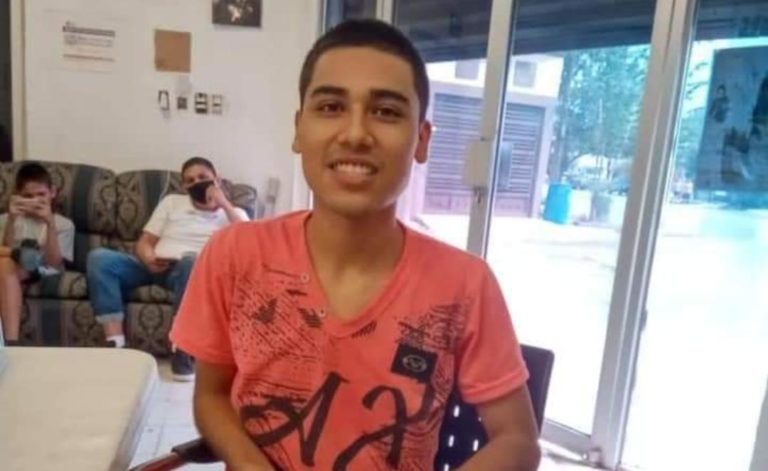 Continúa la búsqueda del joven Brandon Daniel, quien desapareció en las últimas horas en Puerto Aventuras, Playa del Carmen