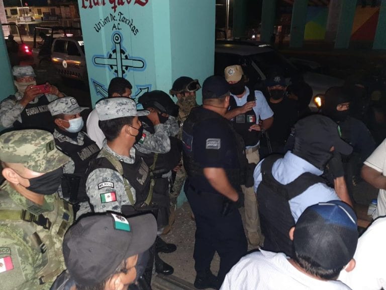 Acaban con fiesta de 15 años en Acapulco por covid-19, tenía más de 500 personas