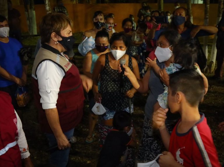 Atienden a vecinos de Villas del Sol con programa “Todos Somos Solidaridad”