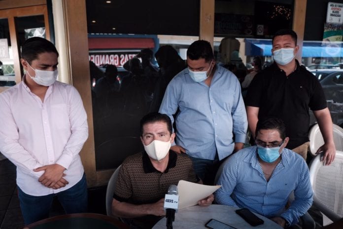 hijo de Ludivina Menchaca