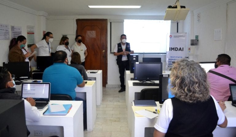 Inicia jornada para actualizar cédulas de trámites y servicios en Benito Juárez.