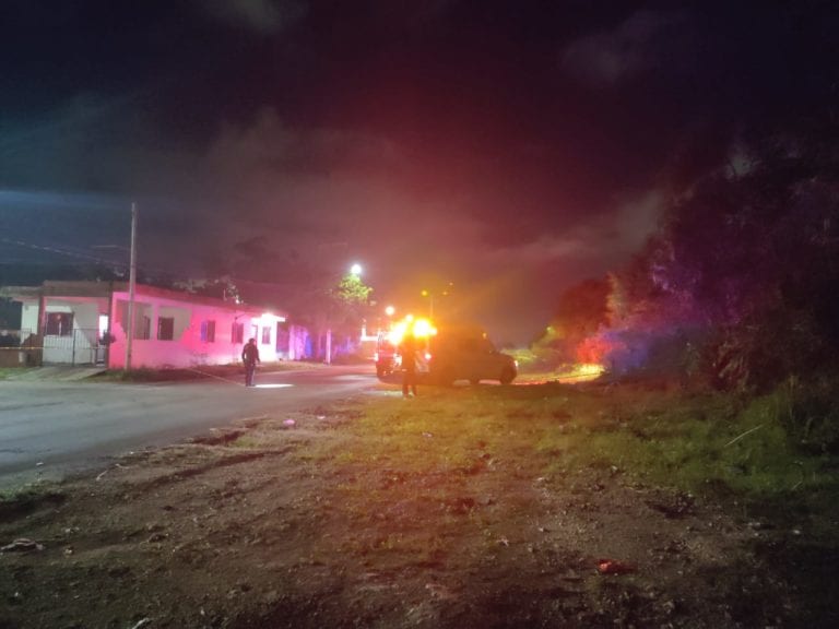 Desnudan y torturan a un hombre en Cancún y lo dejan tirado en la calle