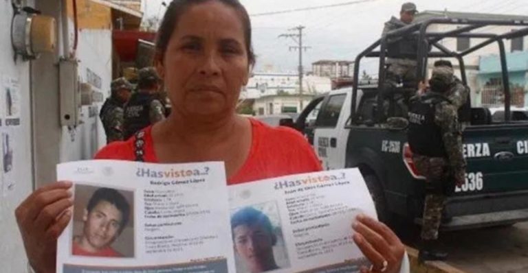 Una mujer fue secuestrada por un comando armado; es una madre que lleva años buscando a sus hijos desaparecidos