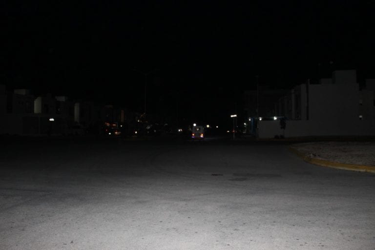 Desconocidos manipulan registro eléctrico y dejan a oscuras parte de Villas del Sol