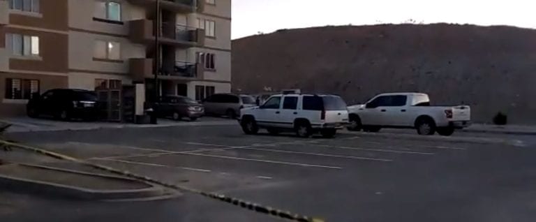 Sicarios ejecutan a pareja frente a sus dos hijos de 6 y 10 años