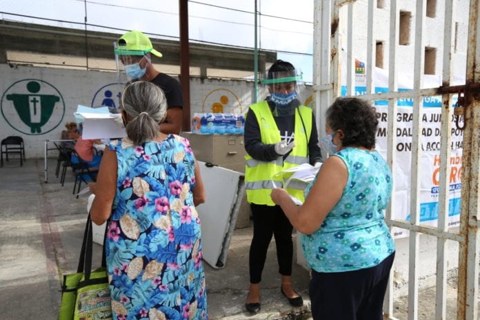 El programa de apoyo alimentario “Hambre Cero”, implementado por el gobernador Carlos Joaquín durante la emergencia sanitaria generada por la covid-19, mediante el cual se entregaron más de un millón 042 mil 900 despensas en los 11 municipios de Quintana Roo, se fortalece con acciones.